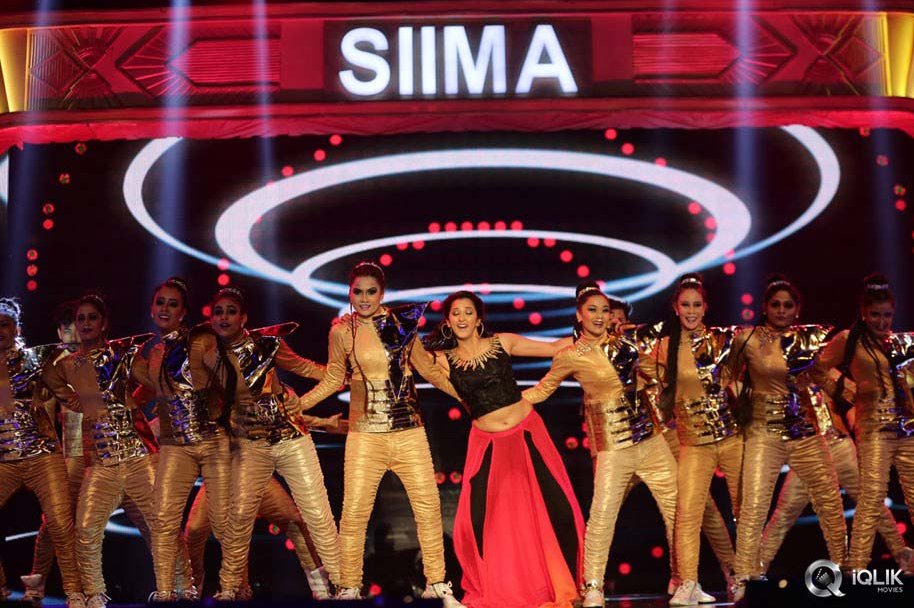 South-Indian-International-Movie-Awards-2016-Day-2